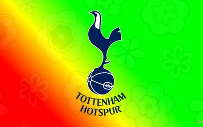 冠竞电竞快讯-C罗头球攻门稍稍顶高